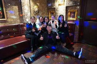 武汉学校爆料视频,揭秘校园内幕  第1张